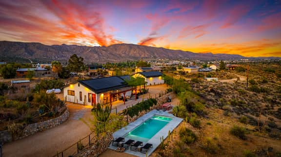 Calico Landing, Desert Pool + Spa Retreat - Image 2