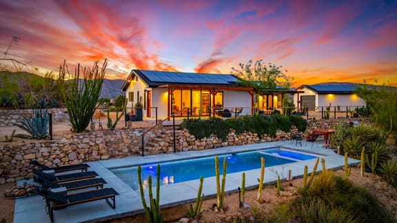 Calico Landing, Desert Pool + Spa Retreat - Image 1